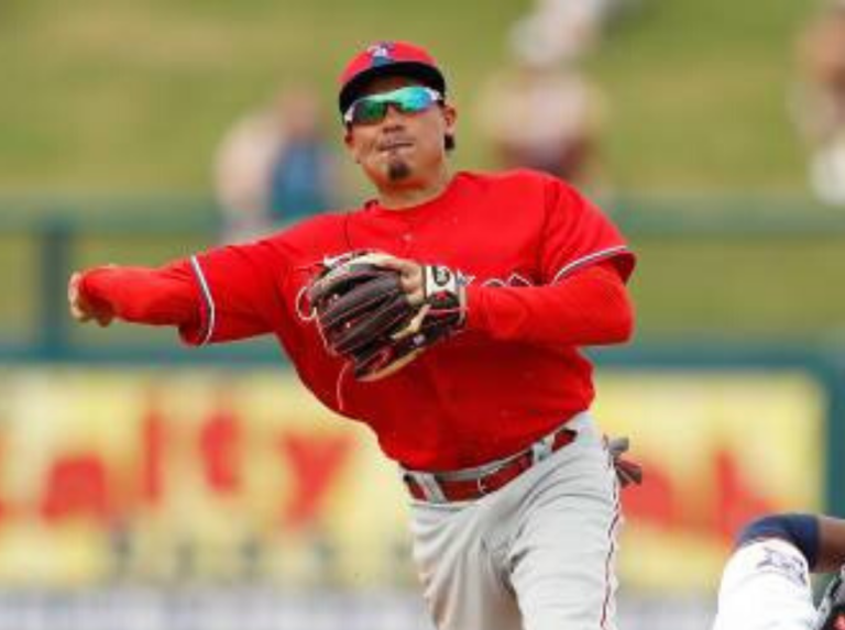 Ronald Torreyes con futuro incierto en Filadelfia