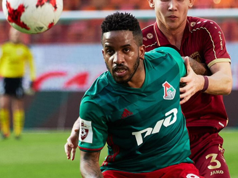 Farfán: «Que jueguen con todo menos con mi dinero»