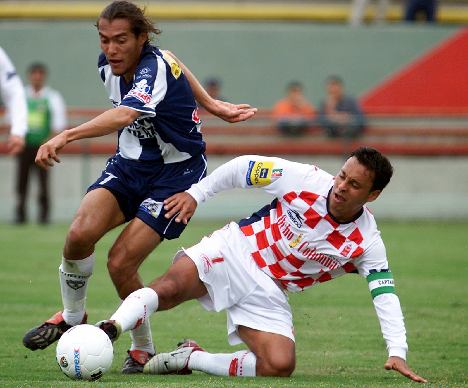 ARANGO PACHUCA 2003