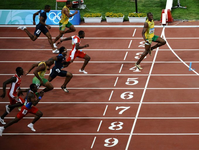 Usain Bolt explica cómo mantener el «distanciamiento social» (+Tweet)