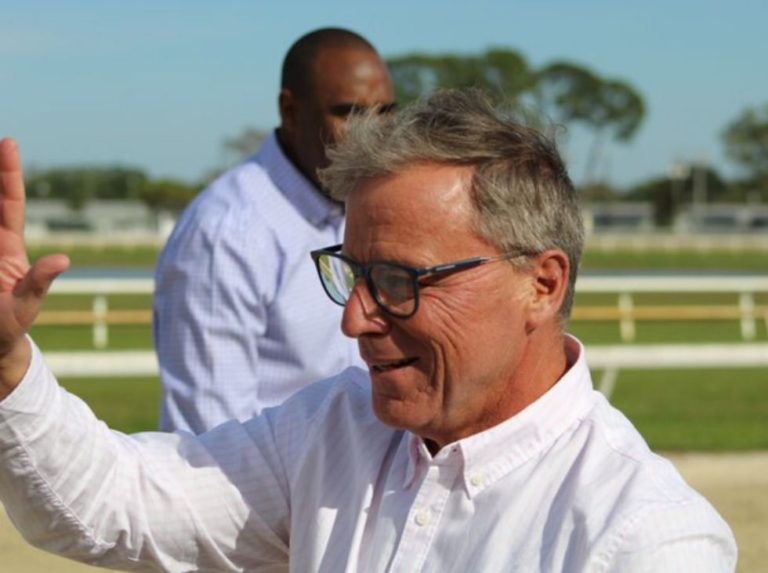 Juan Carlos Ávila sigue en la ruta de la triple corona