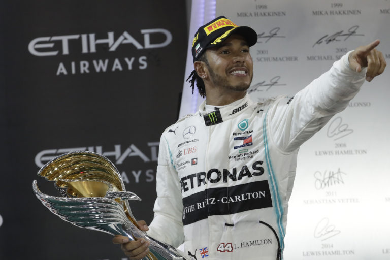 Ralf Schumacher propone que Lewis Hamilton rebaje sus ganancias