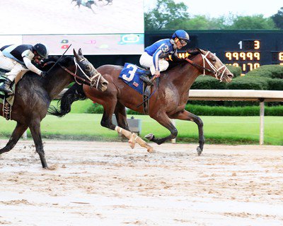 Mr. Big News sorprende en el Oaklawn Stakes y gana puntos para el Kentucky Derby