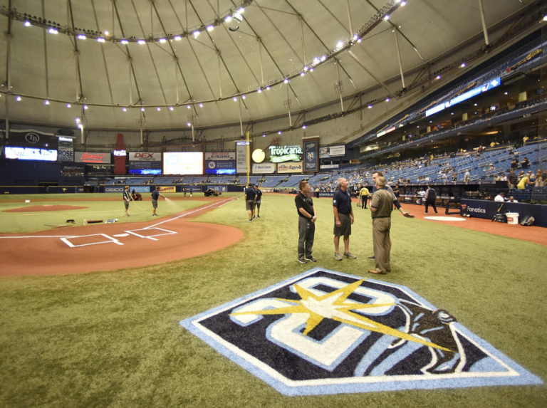 Rays de Tampa Bay es el primer equipo que despide personal