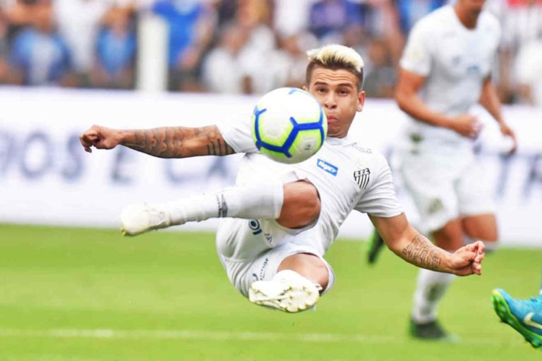 El Torino se sumó a la lista de equipos que quieren a Yeferson Soteldo