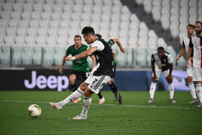 Cristiano Ronaldo dio  empate a la Juventus con dos penales