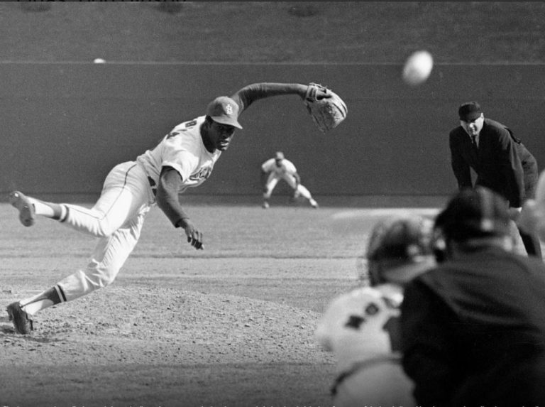 Tripleplay | Ningún otro solo Bob Gibson