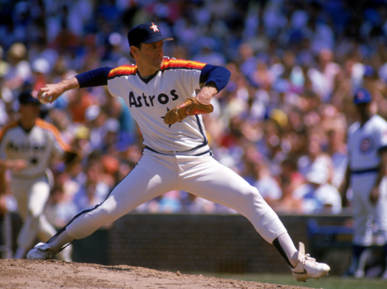 En la pelota | Desesperados por el descontrol, pero llegaron a Cooperstown