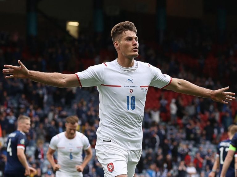 Camiseta 10 | Schick, goles como una hojilla