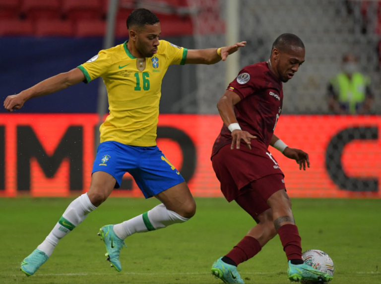 Camiseta 10 | Y otra vez Brasil