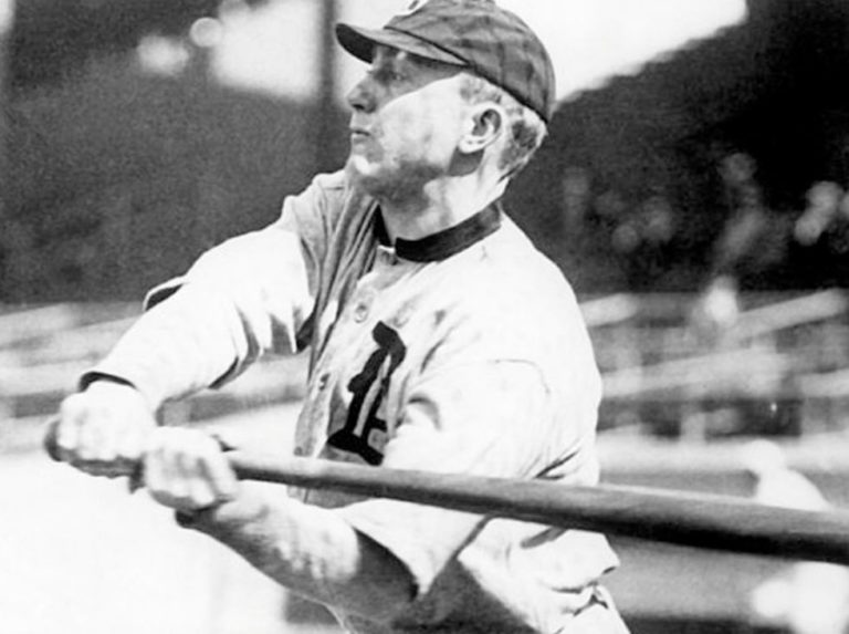 En la pelota | La madre de Ty Cobb mató a balazos a su ilustre marido