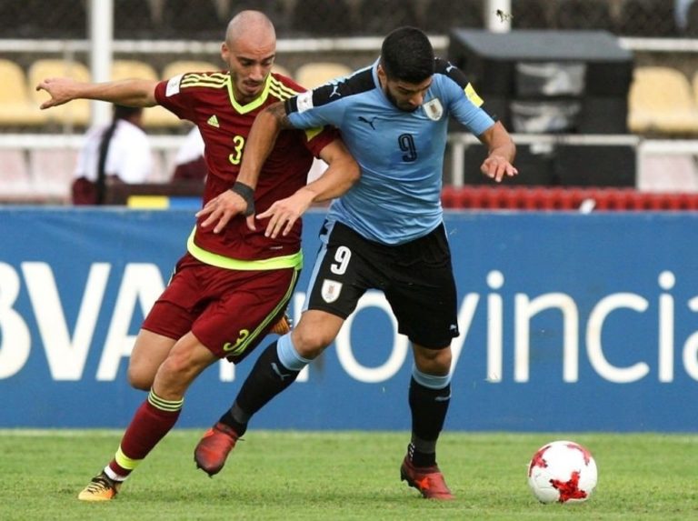 Camiseta 10 | Una obsesión llamada Uruguay