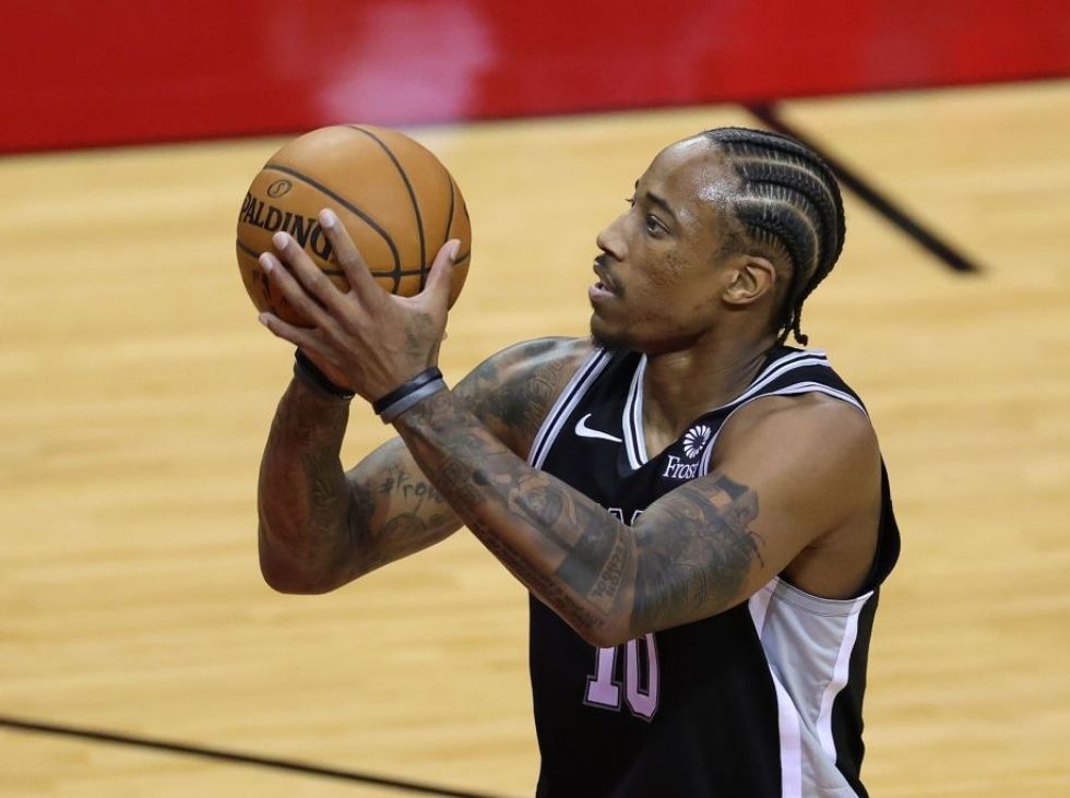 DeRozan está interesado en jugar con los Lakers DeRozan está interesado en jugar con los Lakers