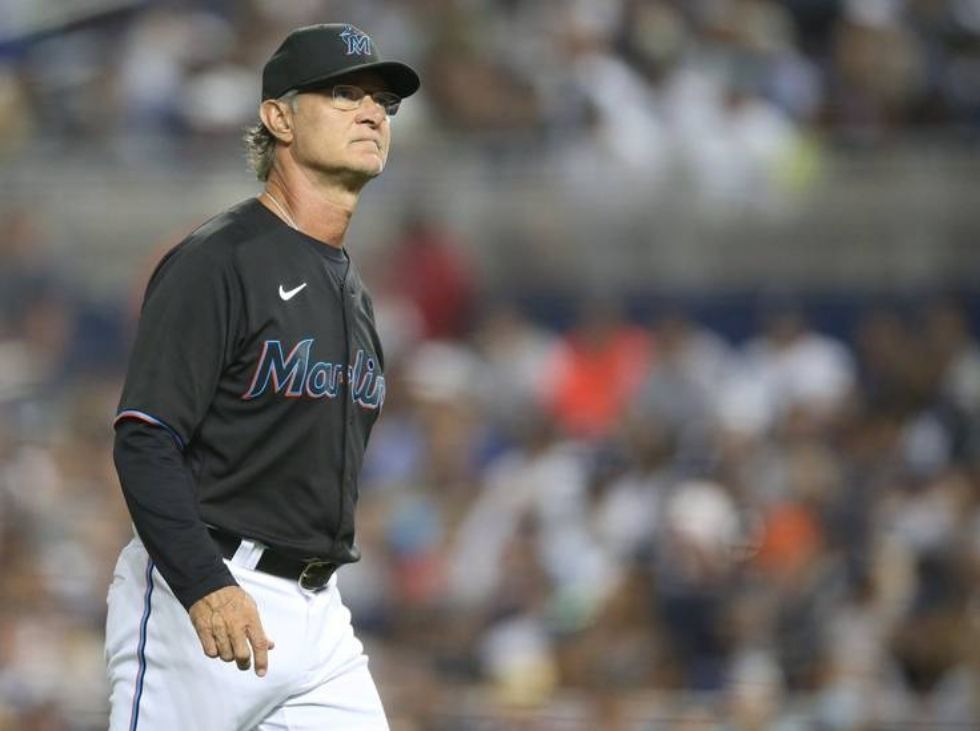Manager de Marlins dio positivo al covid-19