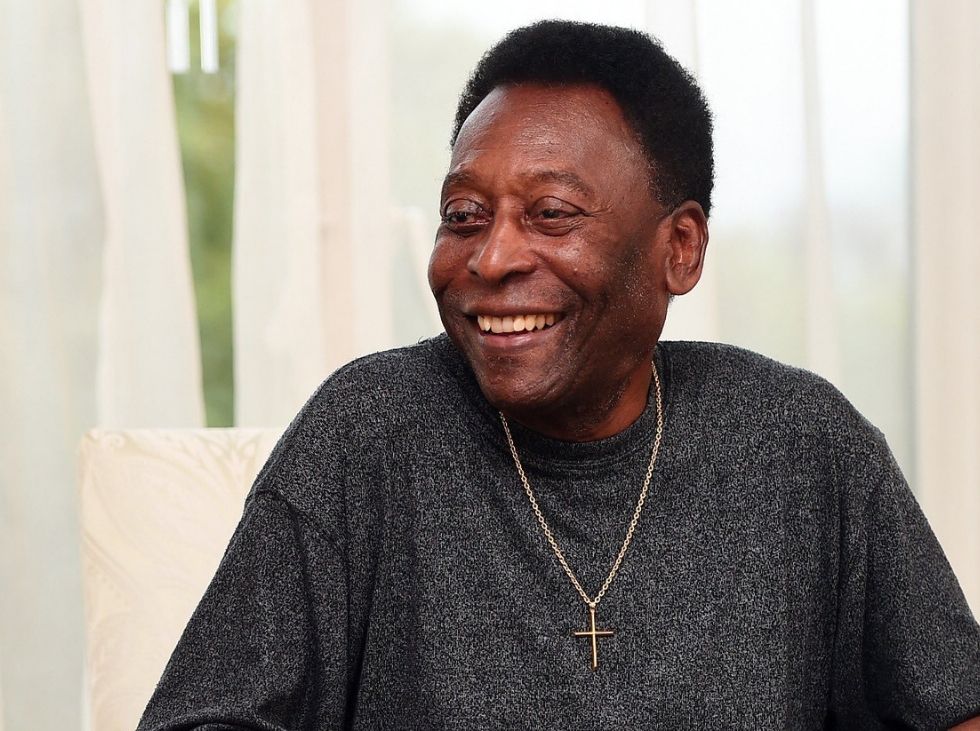 Pelé alienta a Brasil horas antes de la final Pelé alienta a Brasil horas antes de la final