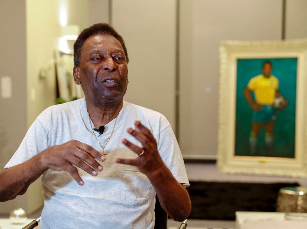 Pelé se recupera tras operación de un tumor en el colon Pelé se recupera tras operación de un tumor en el colon