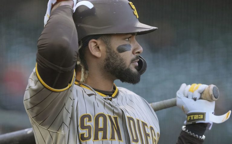 Padres hilan triunfos con aportes ofensivos de Tatis Jr.