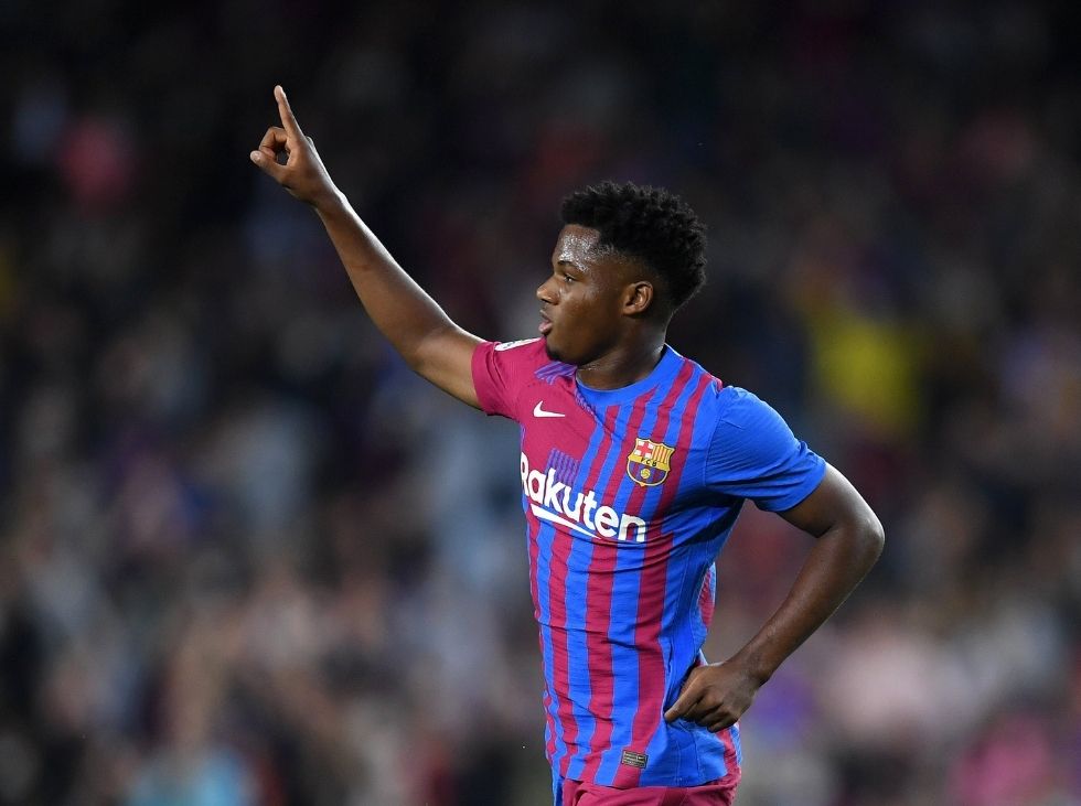 Ansu Fati renovó hasta 2027 con el Barcelona Ansu Fati renovó hasta 2027 con el Barcelona