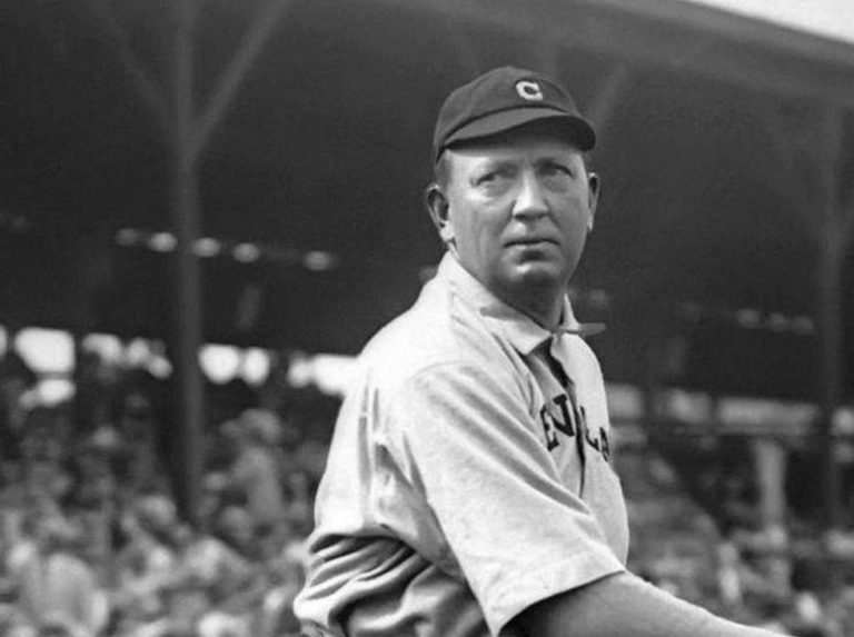 En la pelota 26 años de 20 victorias para batir a Cy Young