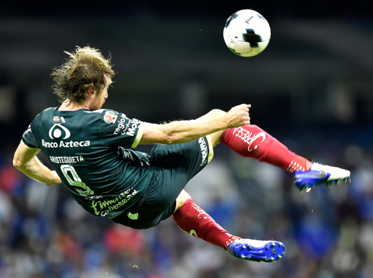 Camiseta 10 | Un ataque de dinamita pura