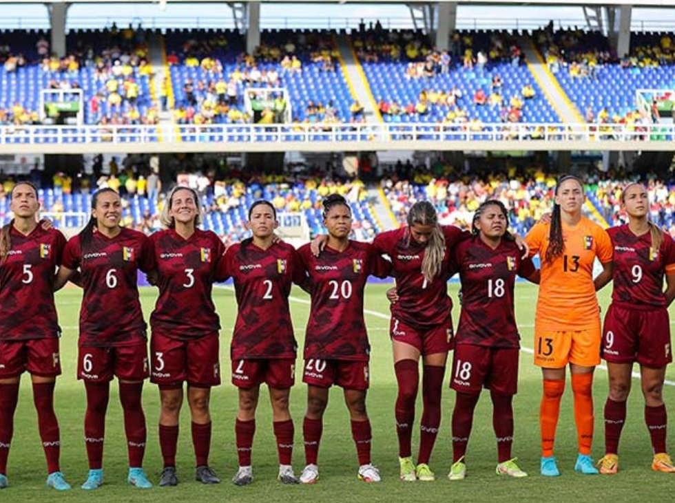 Vinotinto Femenina