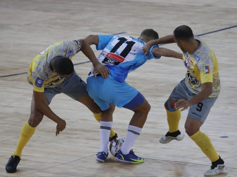 La furia vikinga goleó a Centauros en futsal
