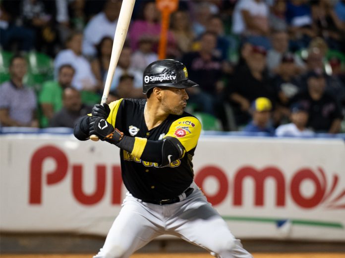 Robinson Chirinos Robinson Chirinos