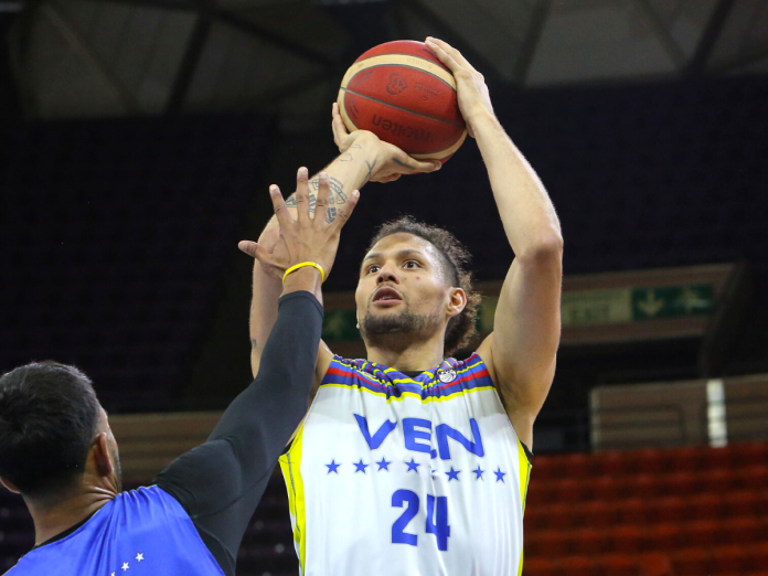 Selección venezolana de baloncesto. Michael Carrera