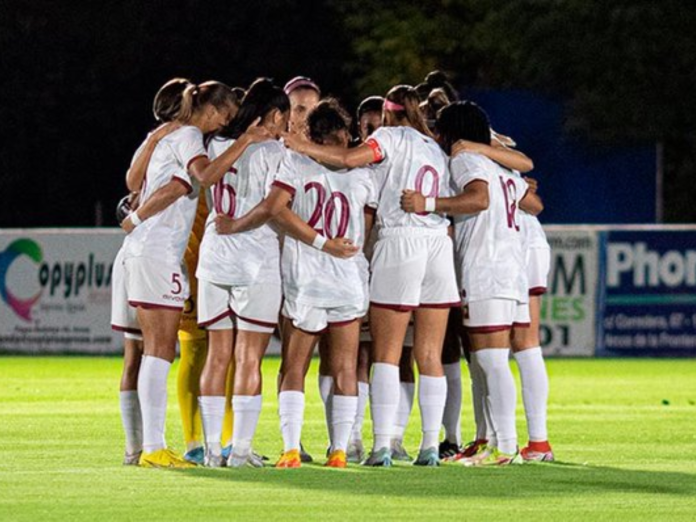 Vinotinto Femenina