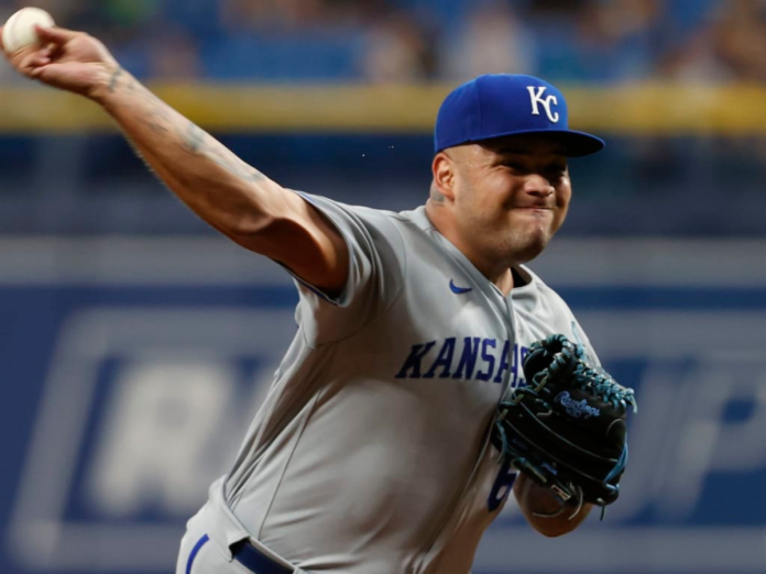 Max Castillo (Foto: MLB.com) Max Castillo (Foto: MLB.com)