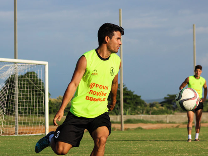 Luis Melo. Zamora FC Luis Melo