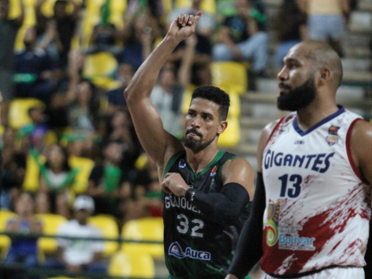Francisco Centeno volverá al baloncesto argentino