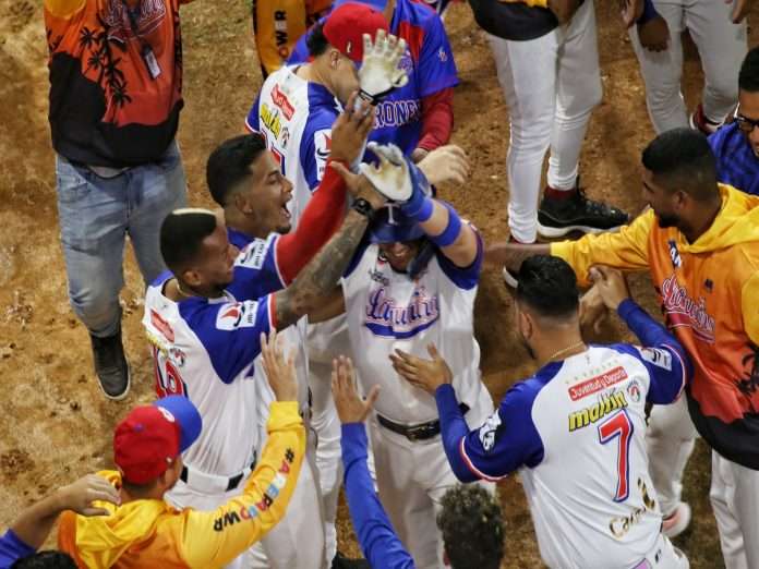 Tiburones celebra 06-01-24