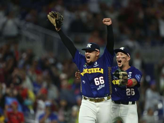 Tiburones de La Guaira (Foto: Prensa Serie del Caribe) Tiburones de La Guaira (Foto: Prensa Serie del Caribe)