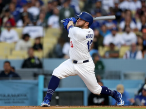 Max-Muncy-300x225.png