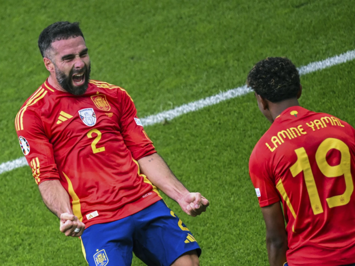 Dani Carvajal y Lamine Yamal. (Foto: Sebastian Christoph Gollnow/AP)