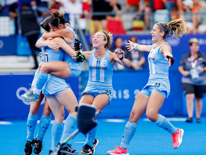 Argentina 'Las Leonas'. (Foto: @PrensaCOA)