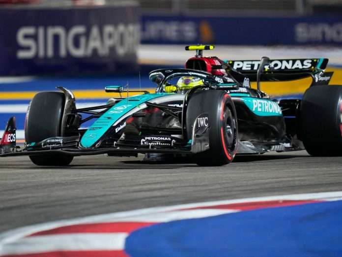 Lewis Hamilton (Foto: AP) Lewis Hamilton (Foto: AP)