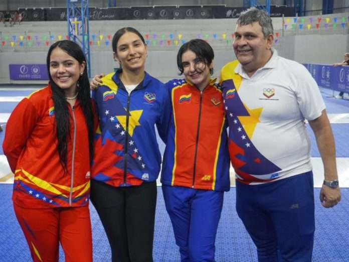Equipo Espada Femenino Equipo Espada Femenino