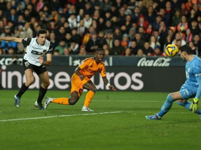 Vinicius (Foto: AP)