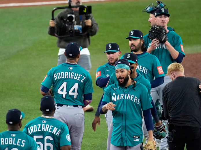 Bazardo le dio el triunfo a Marineros de Seattle en el J2. MLB Bazardo le dio el triunfo a Marineros de Seattle en el J2. MLB