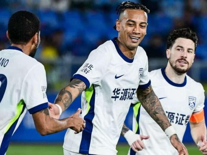 Jhonder Cádiz (Foto: Wuhan Three Towns) Jhonder Cádiz (Foto: Wuhan Three Towns)