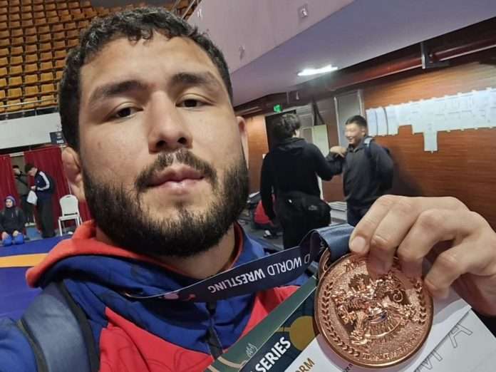 Luis Avendaño Luis Avendaño