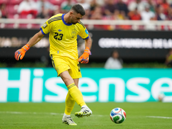 Unai Simón - España Unai Simón - España