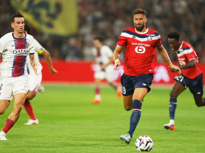 Fabián Ruiz (PSG) y Olivier Giroud (Lille) Fabián Ruiz (PSG) y Olivier Giroud (Lille)