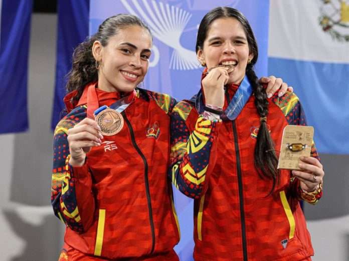 Moros y Paredes Moros y Paredes