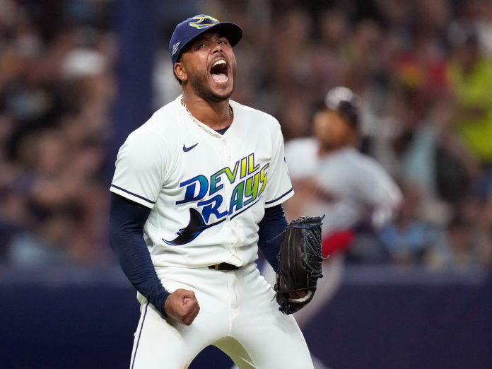 Freddy Peralta. (Foto: David J. Phillip/AP)